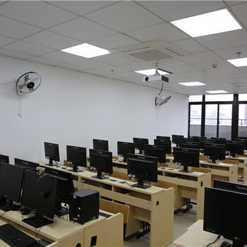 上海軟件工程師培訓(xùn)全攻略 從Java開發(fā)到大數(shù)據(jù)技術(shù)的職業(yè)躍遷之路